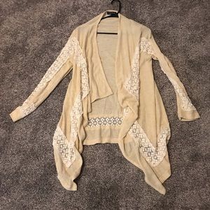 Shabby cardi